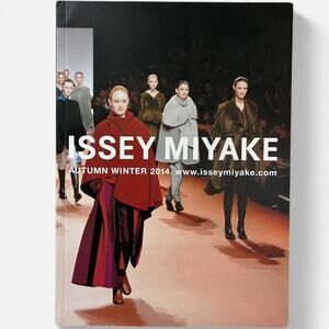Issey Miyake AUTUMN WINTER 2014 catalog lookbook